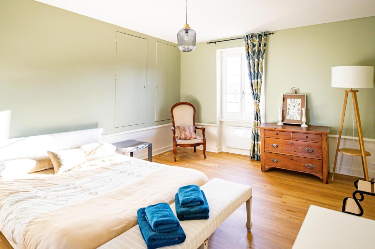 Chambres D'Hote Le Cedre Lezoux Exteriör bild