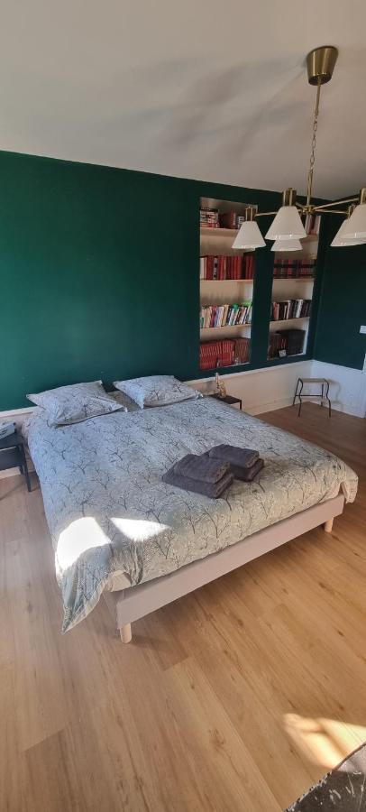 Chambres D'Hote Le Cedre Lezoux Exteriör bild